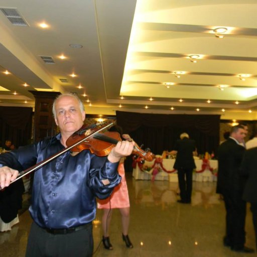 1387-226727_296986507104119_2088181035_n