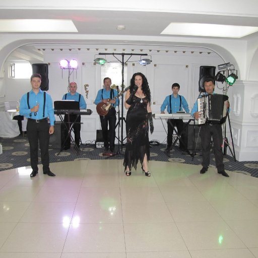 1462-1009408_209619945852173_433448387_o