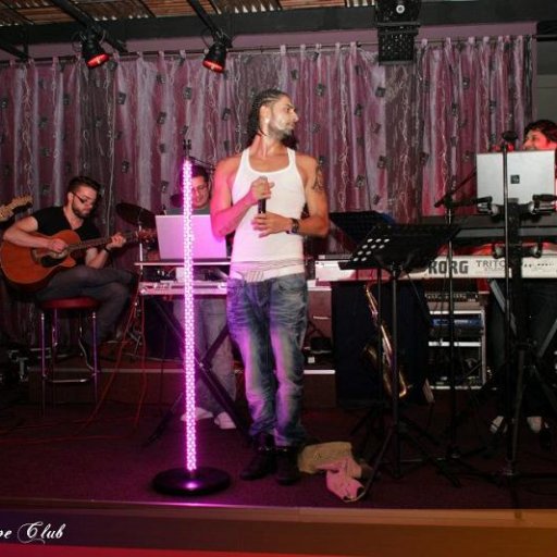 2264-310164_156364761126646_128595103903612_250357_862189943_n