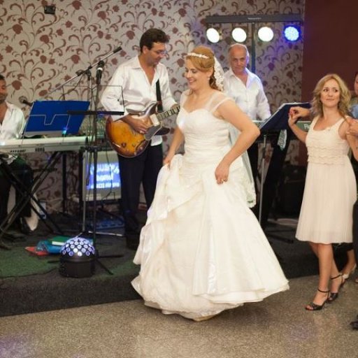 2384-528571_471006536254404_888901515_n