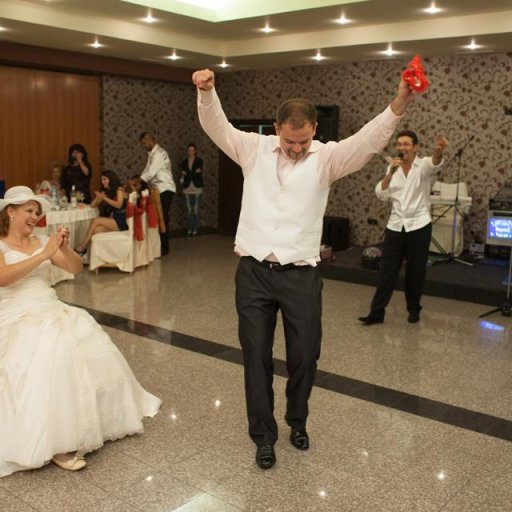 2385-402602_471007286254329_1057443245_n