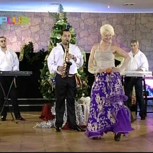 3227-vlcsnap2012010421h47m52s90